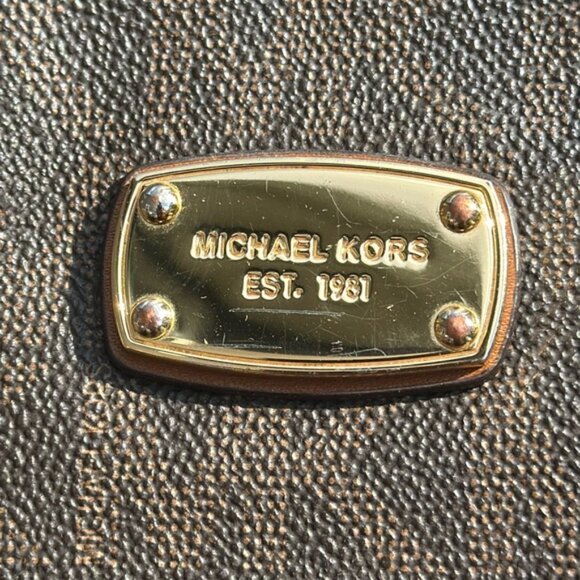 MICHAEL Micheal Kors Large Jet Set Travel Messenger/Crossbody - Picture 5 of 17